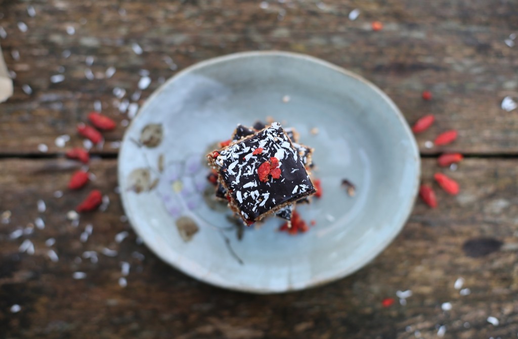 amaranth bars with gojji berries